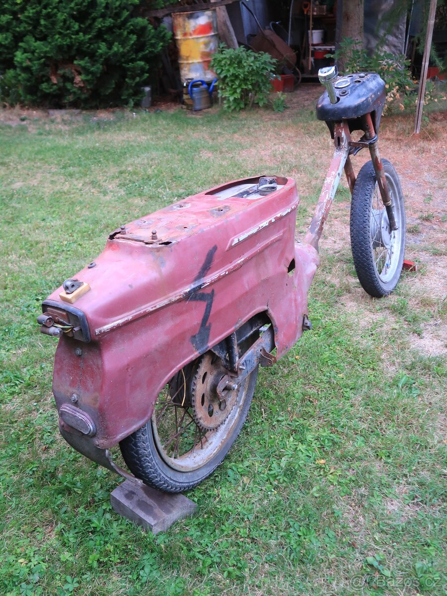 Jawa Pionýr - 4