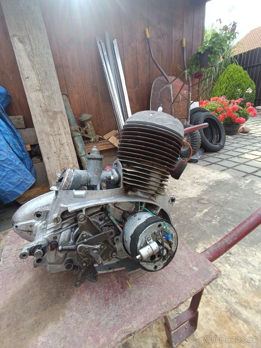 Motor Jawa 350/353 - 4