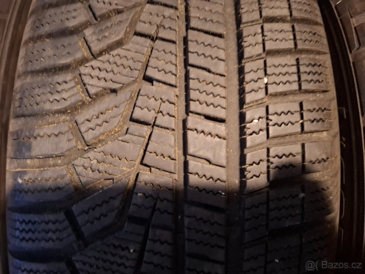 215/55/17 Hankook Zimní 7 mm - 4