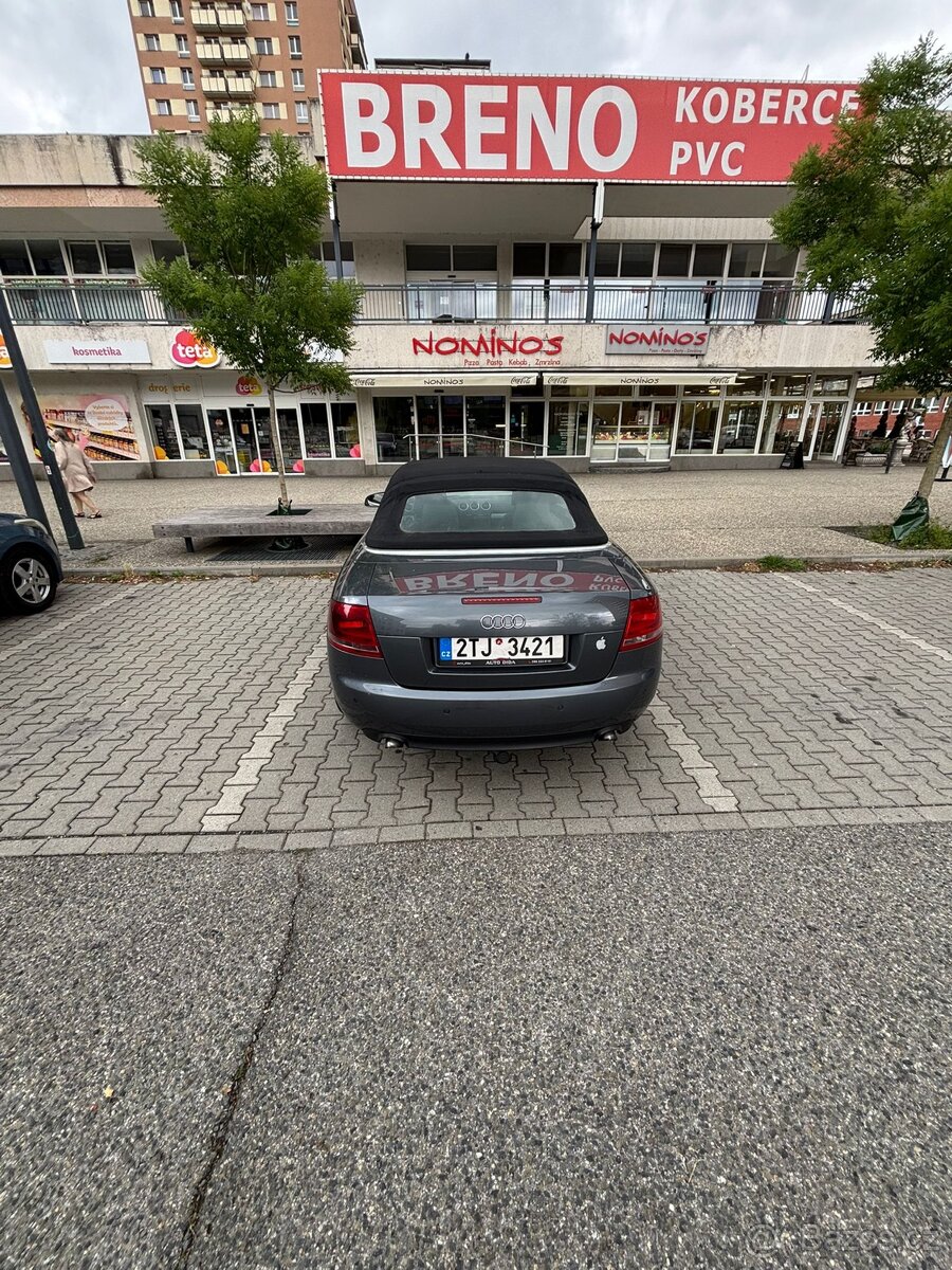 Audi A4 Cabriolet 2.0 TDi - 4