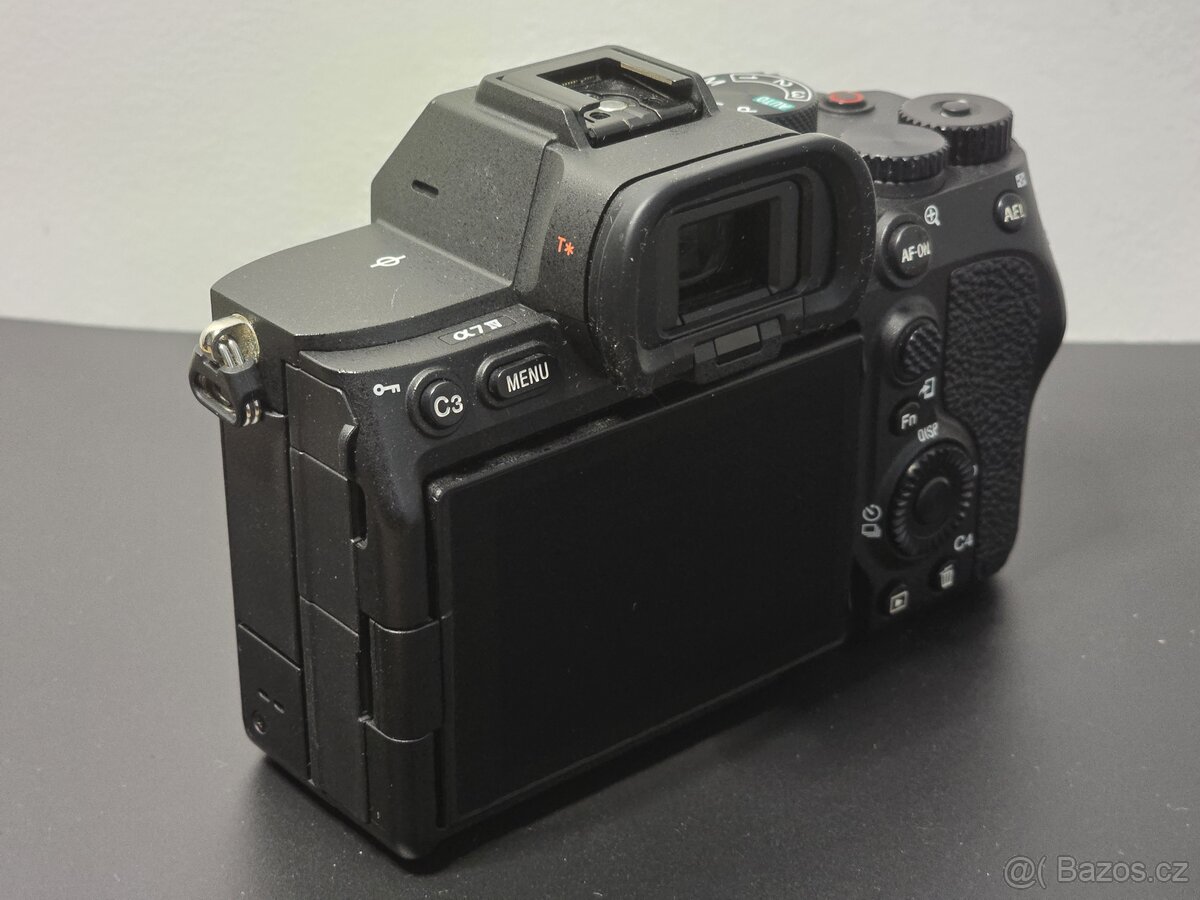Sony A7IV - 4
