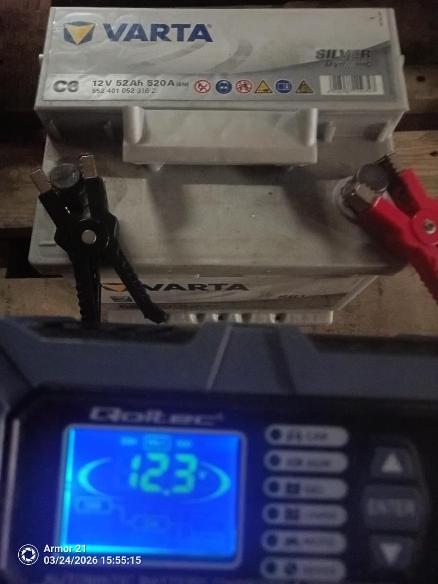 Autobaterie Varta 52AH - 4
