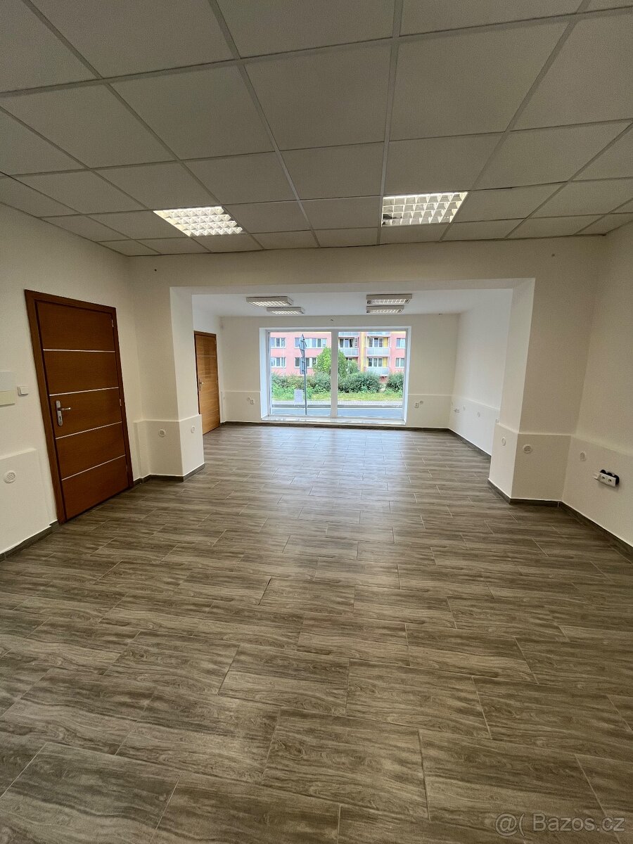Pronájem obchodu kanceláře ordinace, 40 m2, Odry, ul. 1.Máje - 4