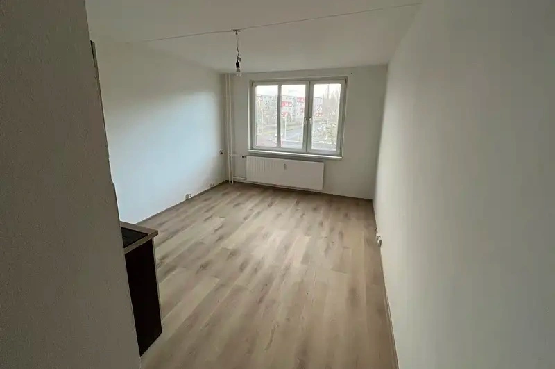 Pronájem bytu 1+kk Sokolov - 4