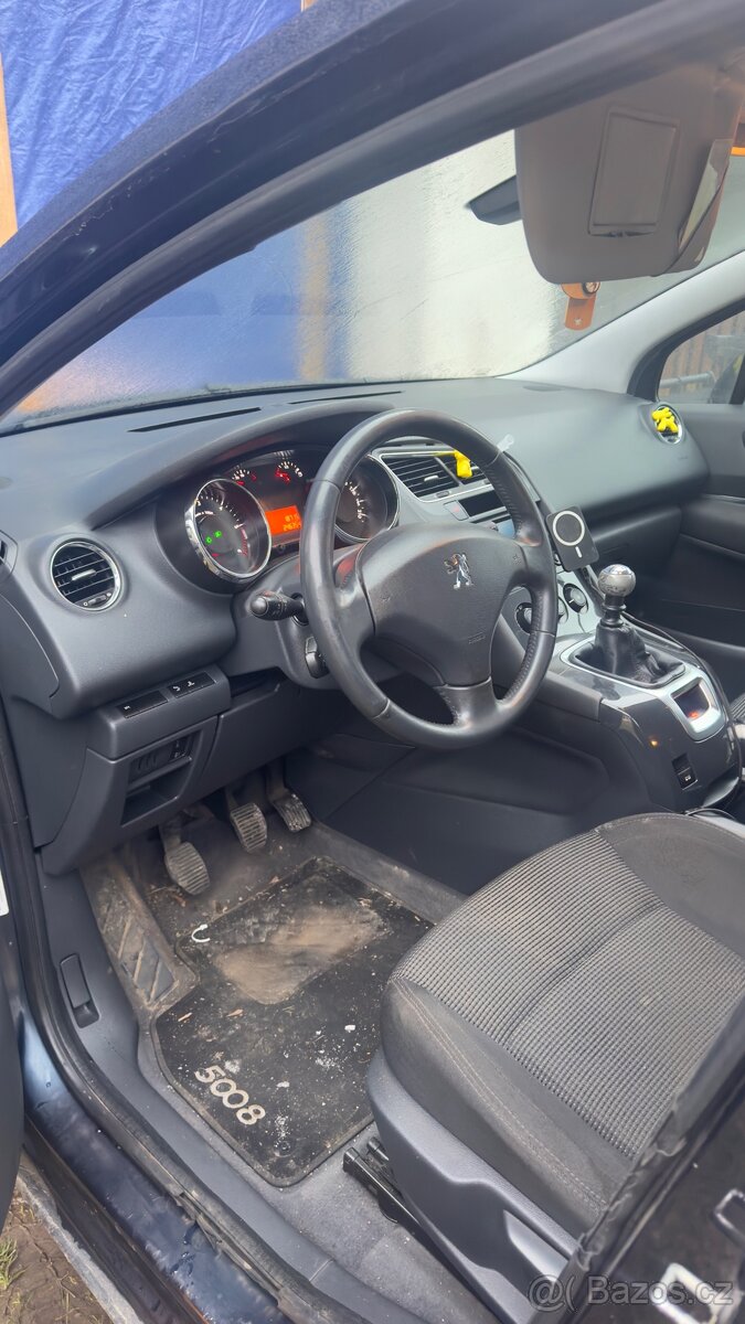 Peugeot 5008 - 4
