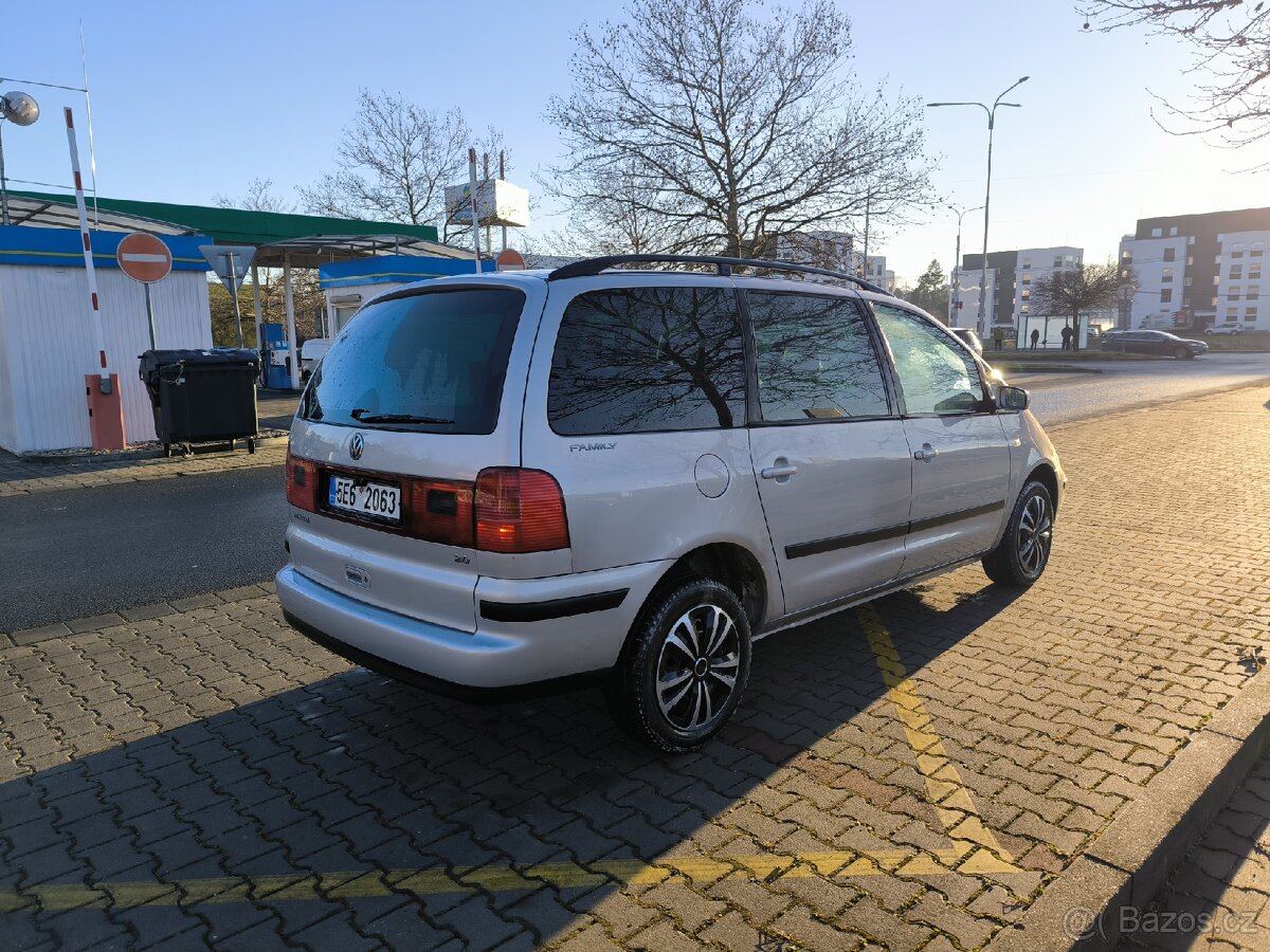 VW Sharan 2.0 7 míst - 4