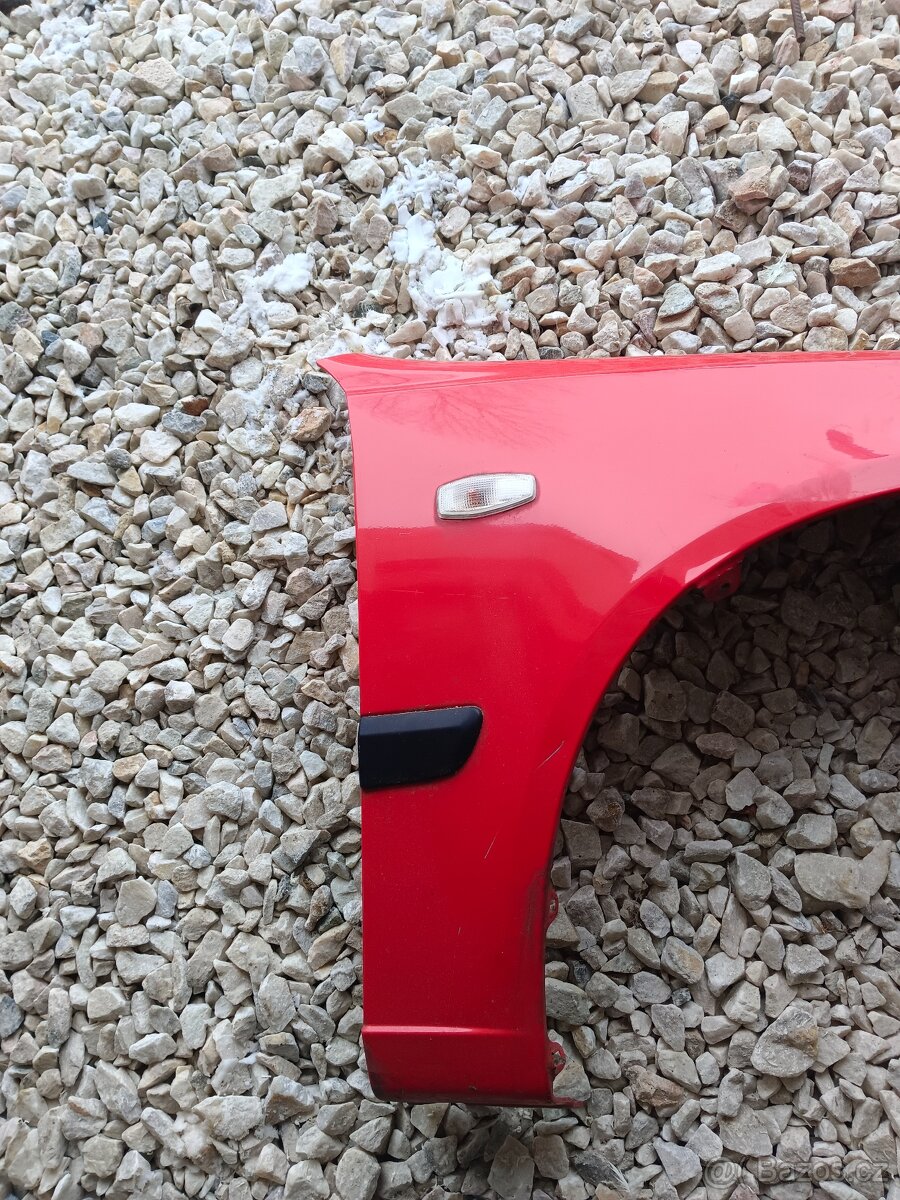 Pravý blatník accent - 4