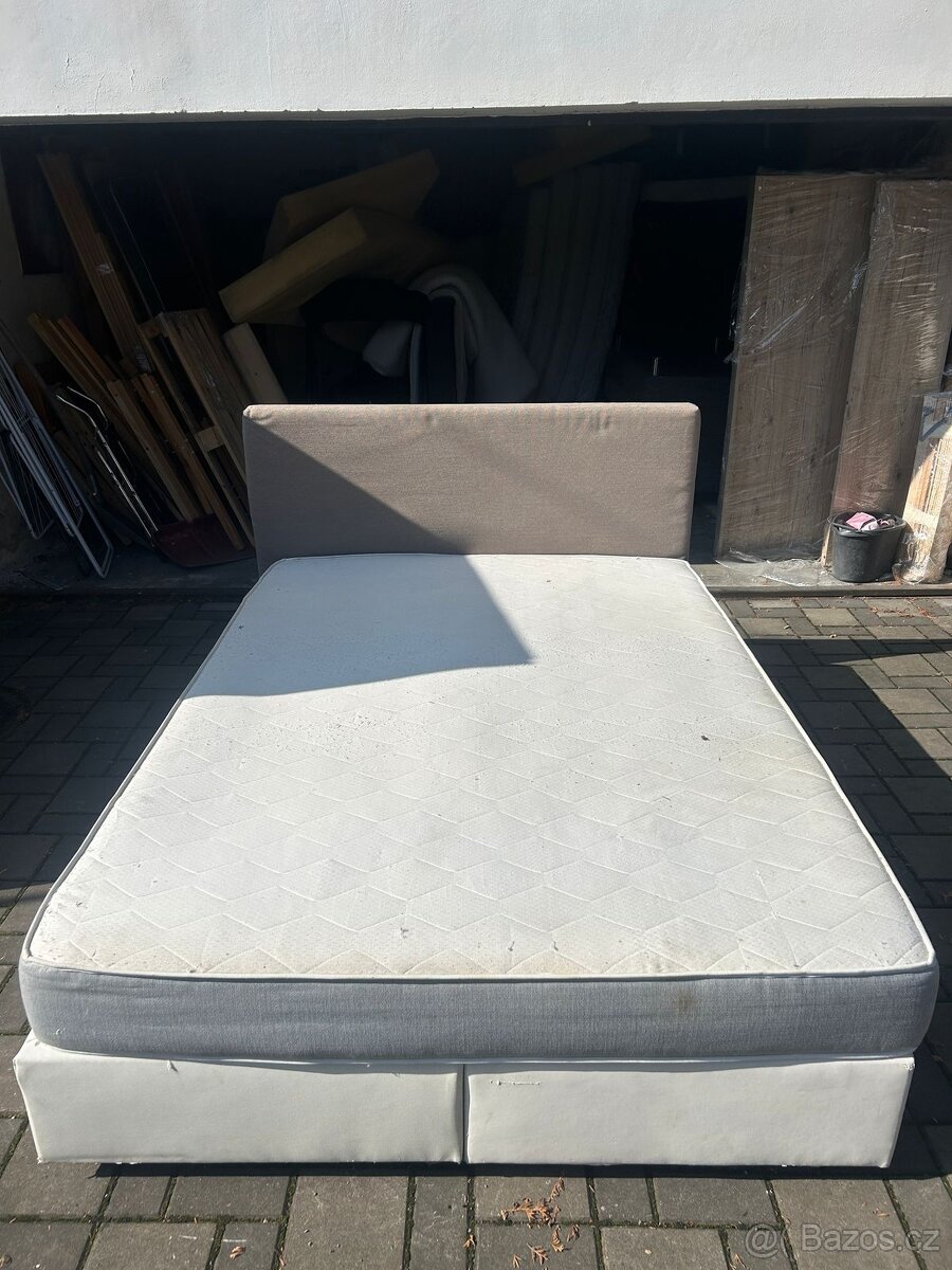 Prodám postel 140×200 cm s - 4