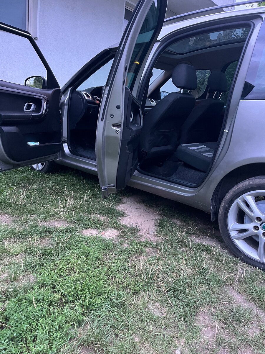 Škoda Roomster - 4