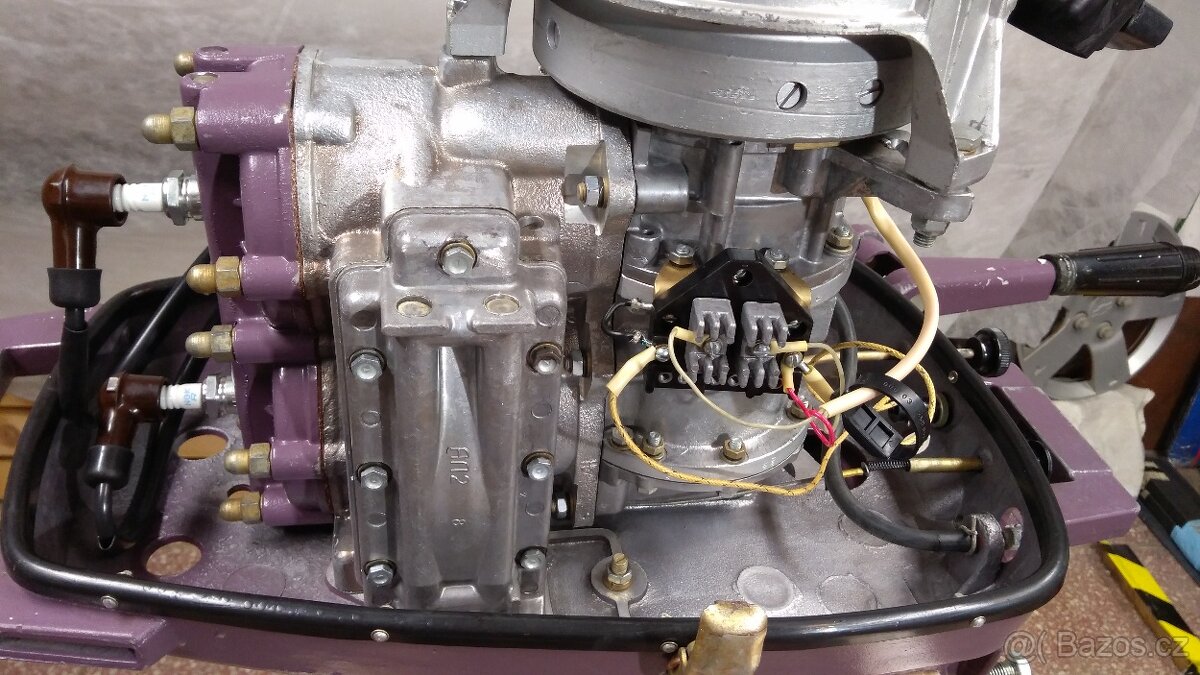 Lodní motor Moskva - 4