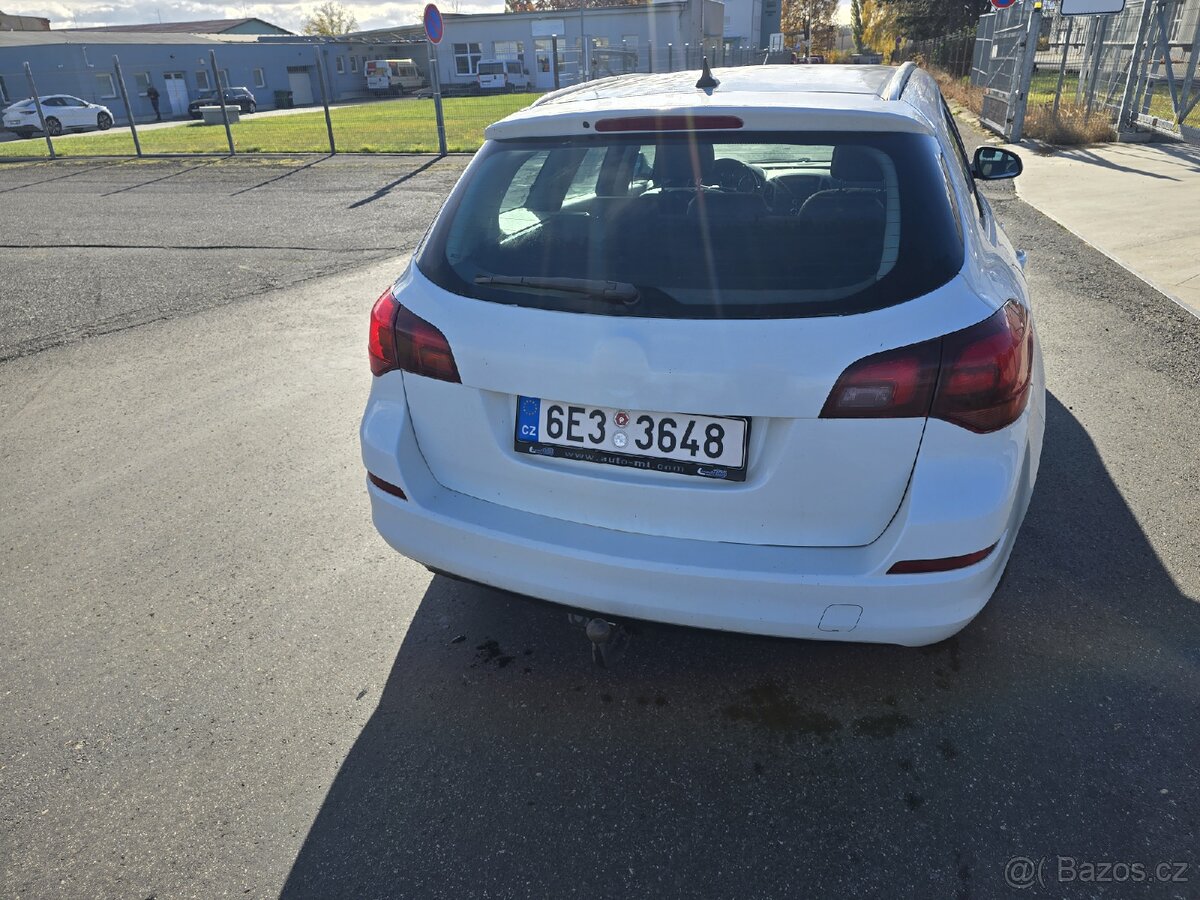 Opel astra j 1.6 - 4