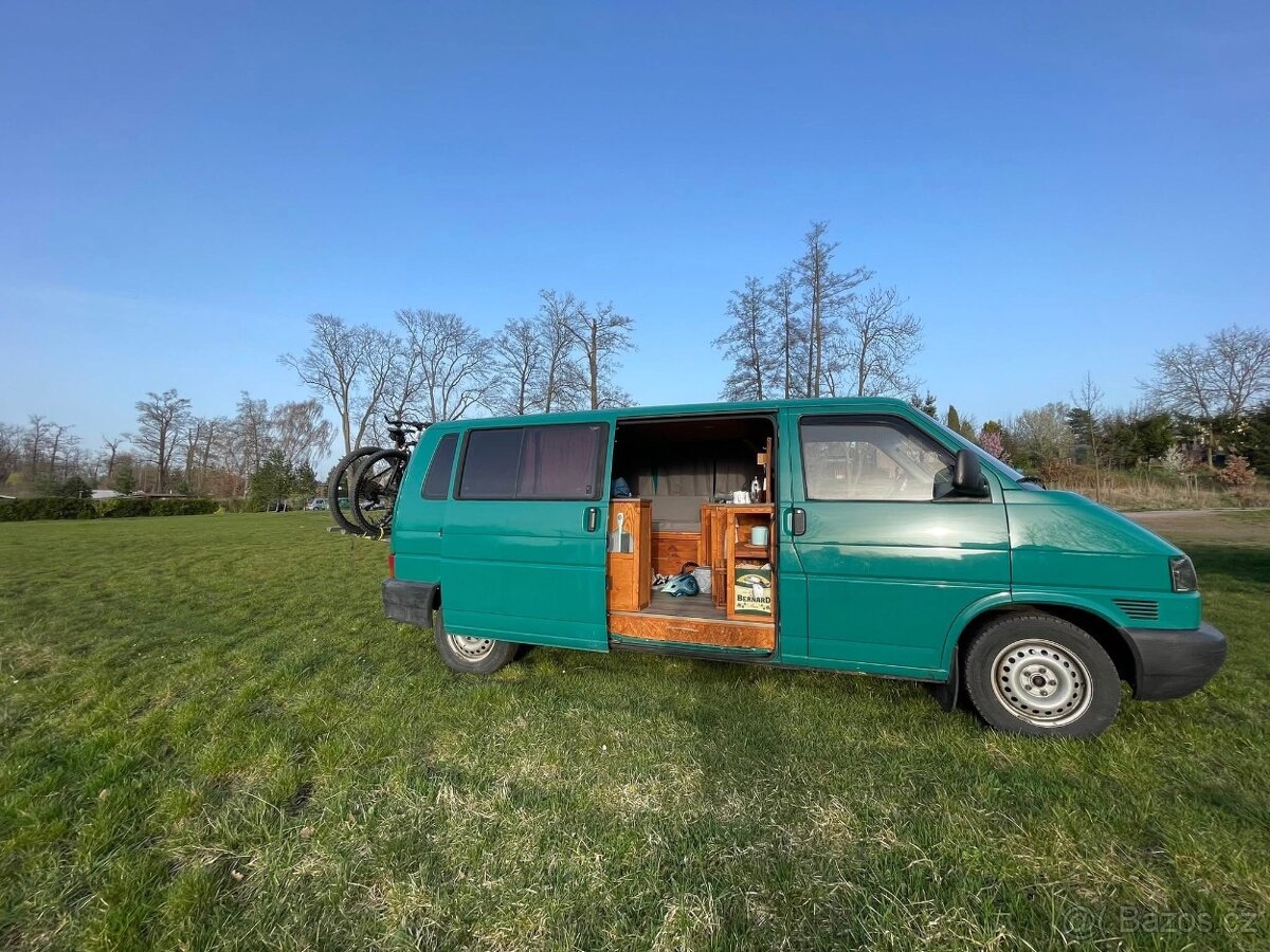 Obytná vestavba VW t4 long - 4