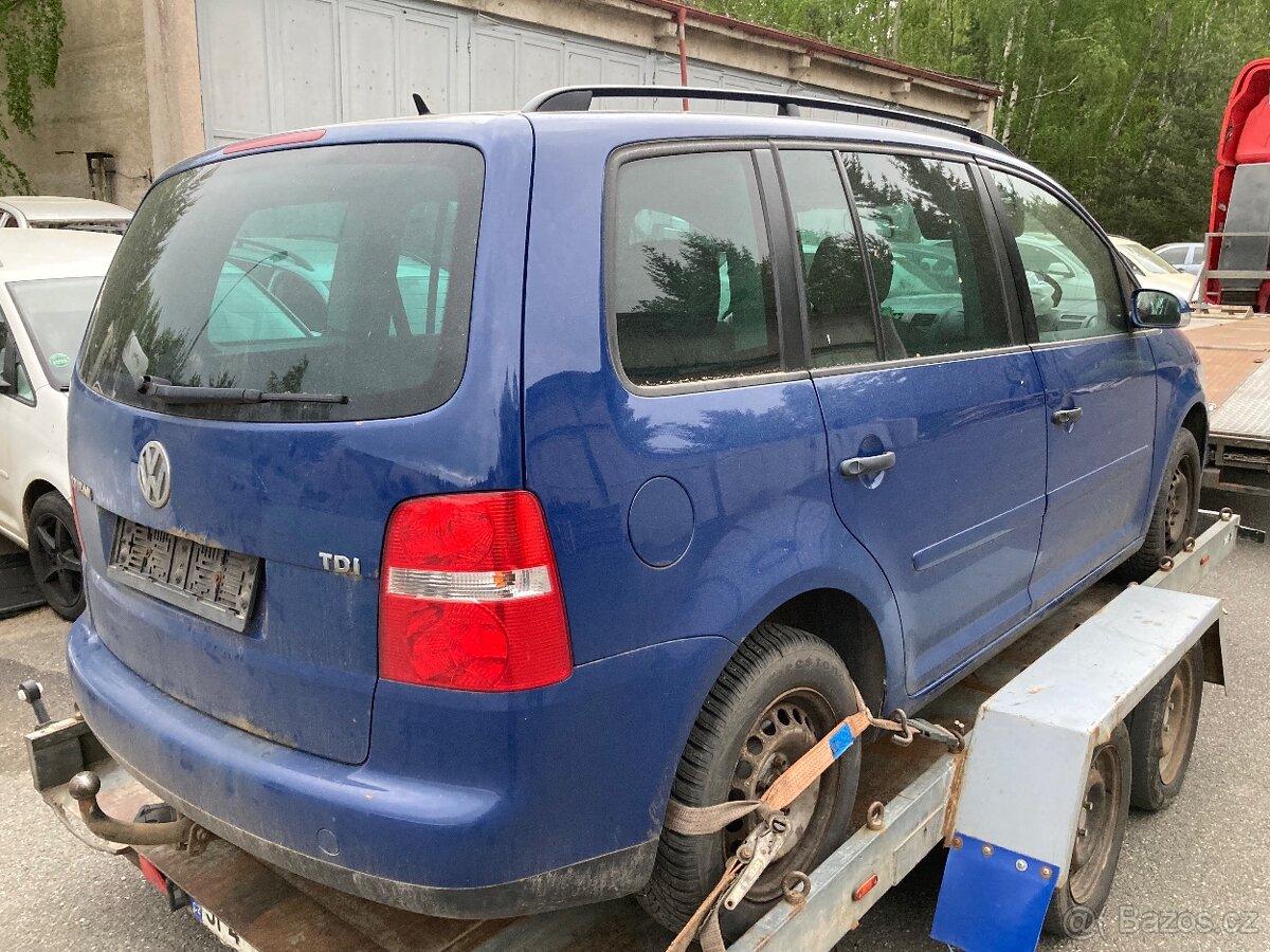Díly Touran 1,9tdi 77kw - 4