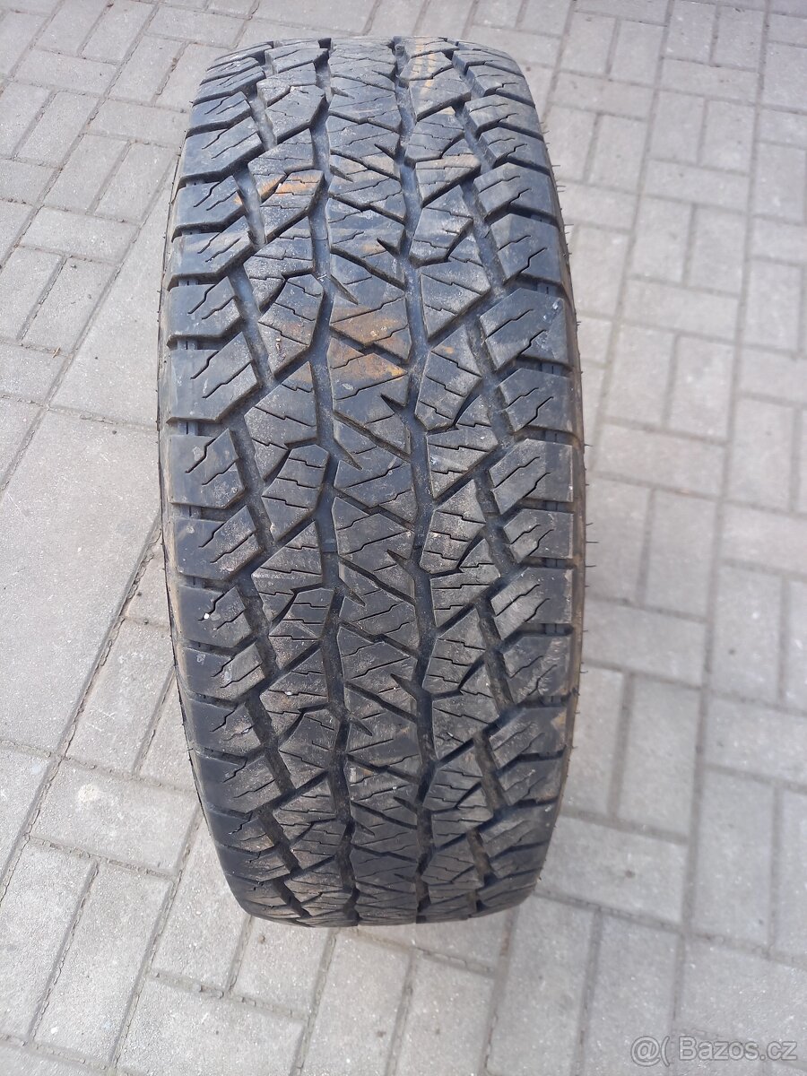 Pneu offroad