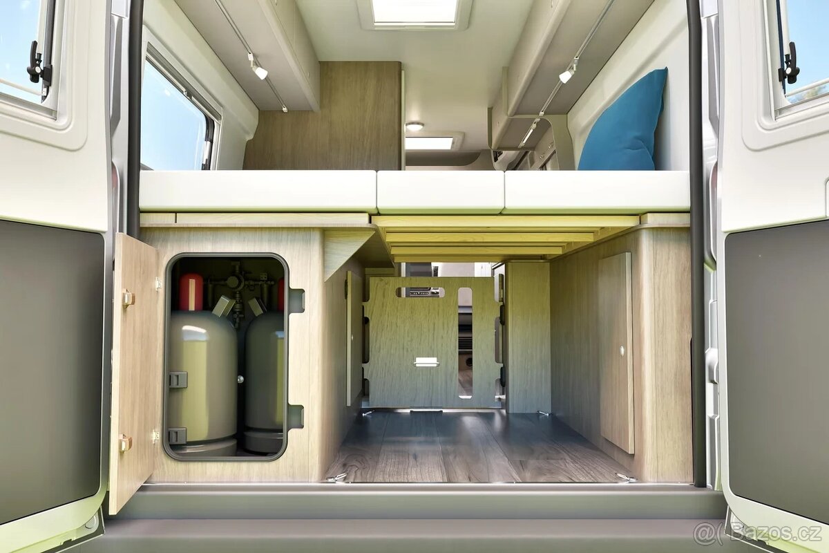 Prodávám karavan CARADO CV640 s výsuvnou střechou - 4