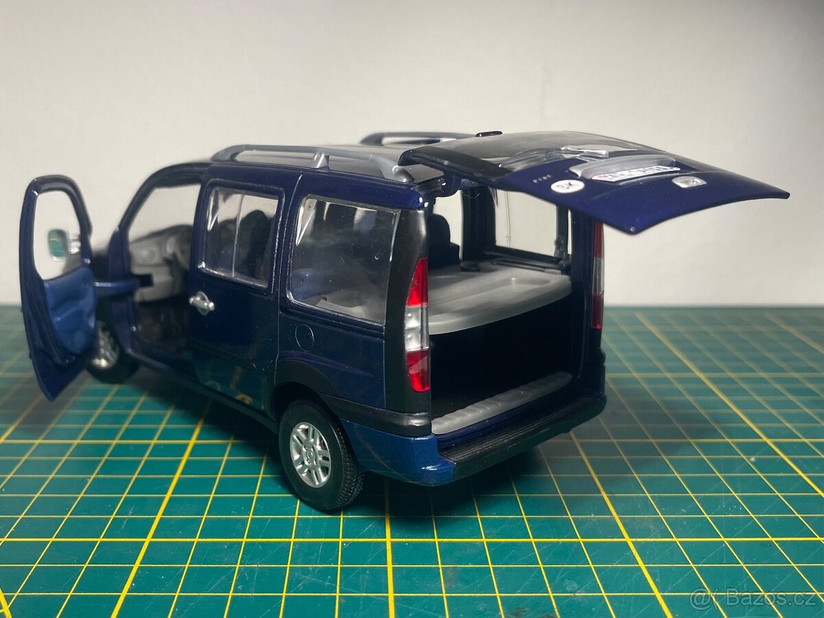 Fiat Dobló Malibu 1:24 Norev - 4