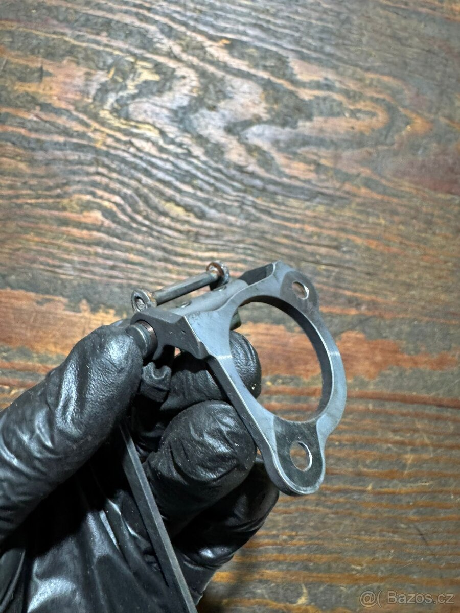 mechanismus výfukového ventilu zdvihátko válce suzuki rm 125 - 4