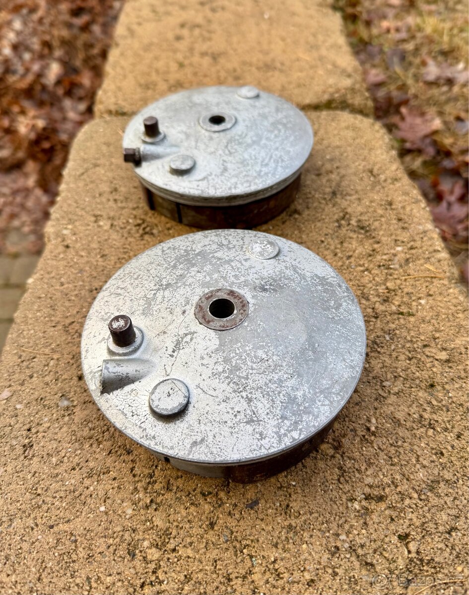 Jawa 50 pionyr fichtl - brzdové štíty - 4