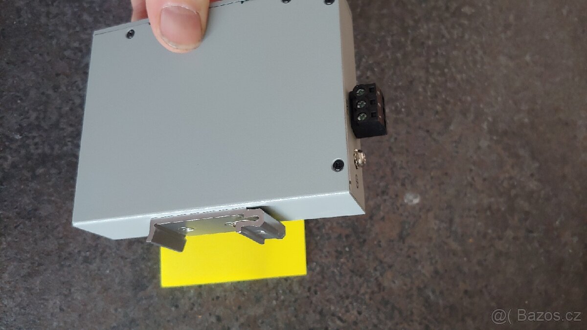 Allen-Bradley Stratix 2000 1783-US5T Switch - 4