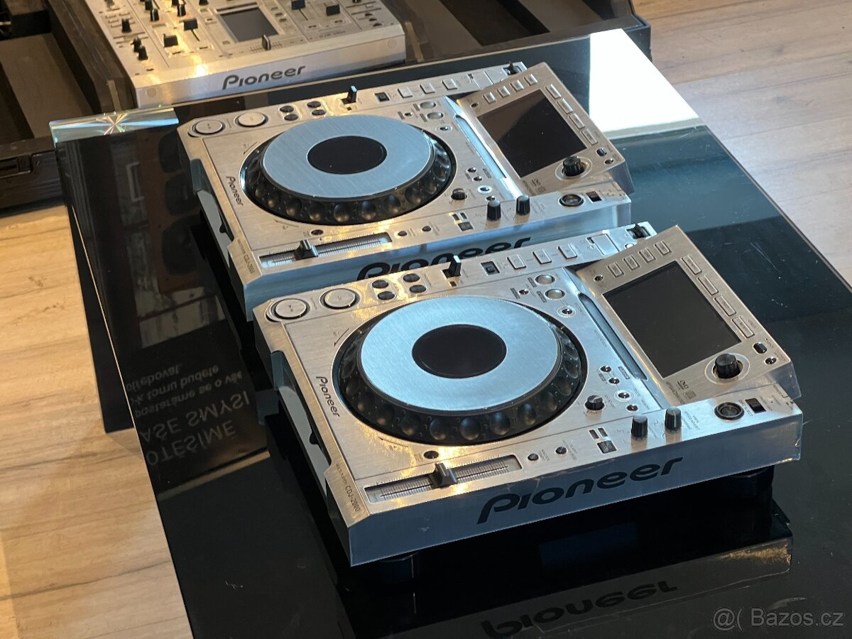 Pioneer CDJ-2000 - 4
