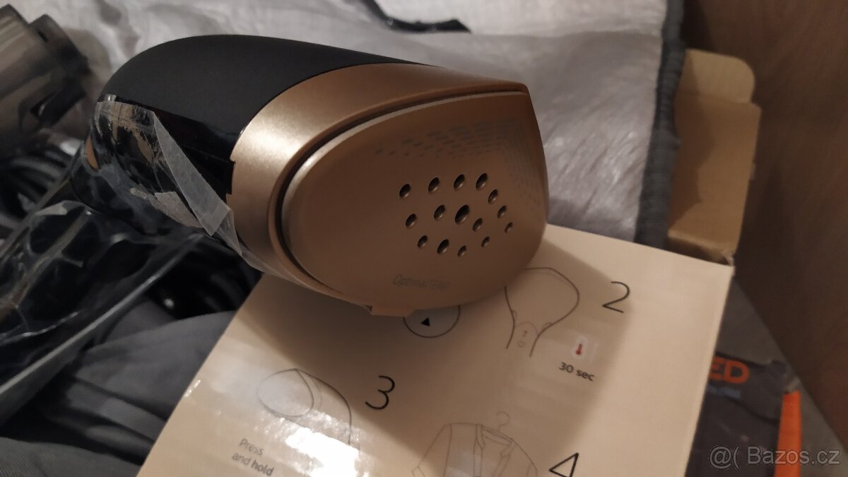 Napařovací žehlička Philips 7000 - 4