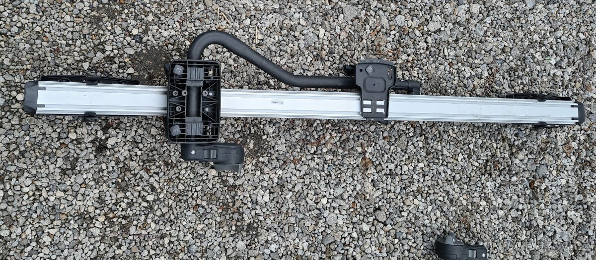 Nosiče kol Thule 591 - 4