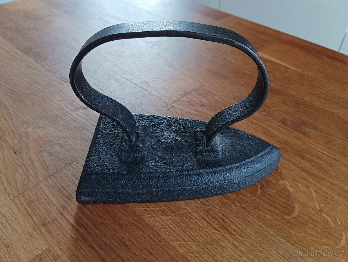 STAROŽITNÁ NAHŘÍVACÍ ŽEHLIČKA 19. STOL. FRANCIE - 4