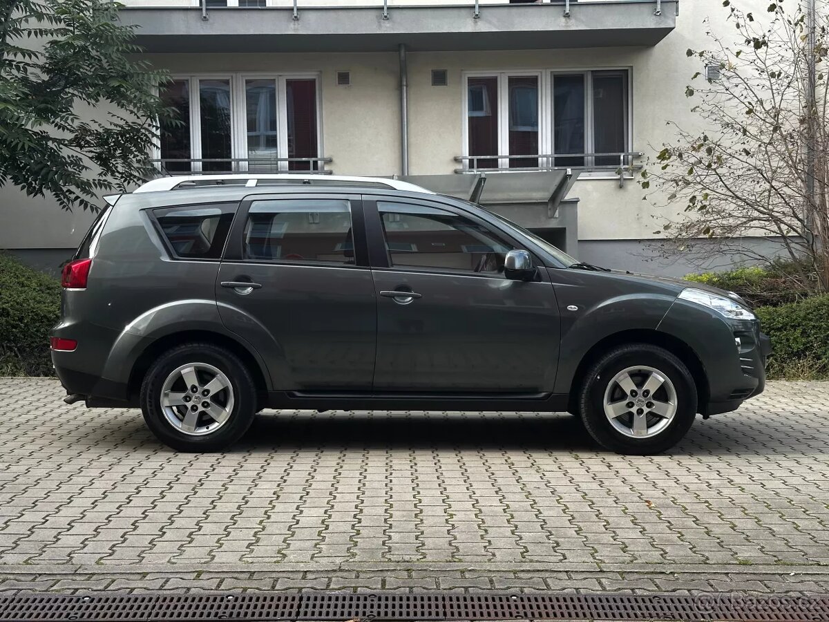 Peugeot 4007 2.2 HDi 4x4 SUV 7 míst Kůže Navi Tažné 2 tuny - 4
