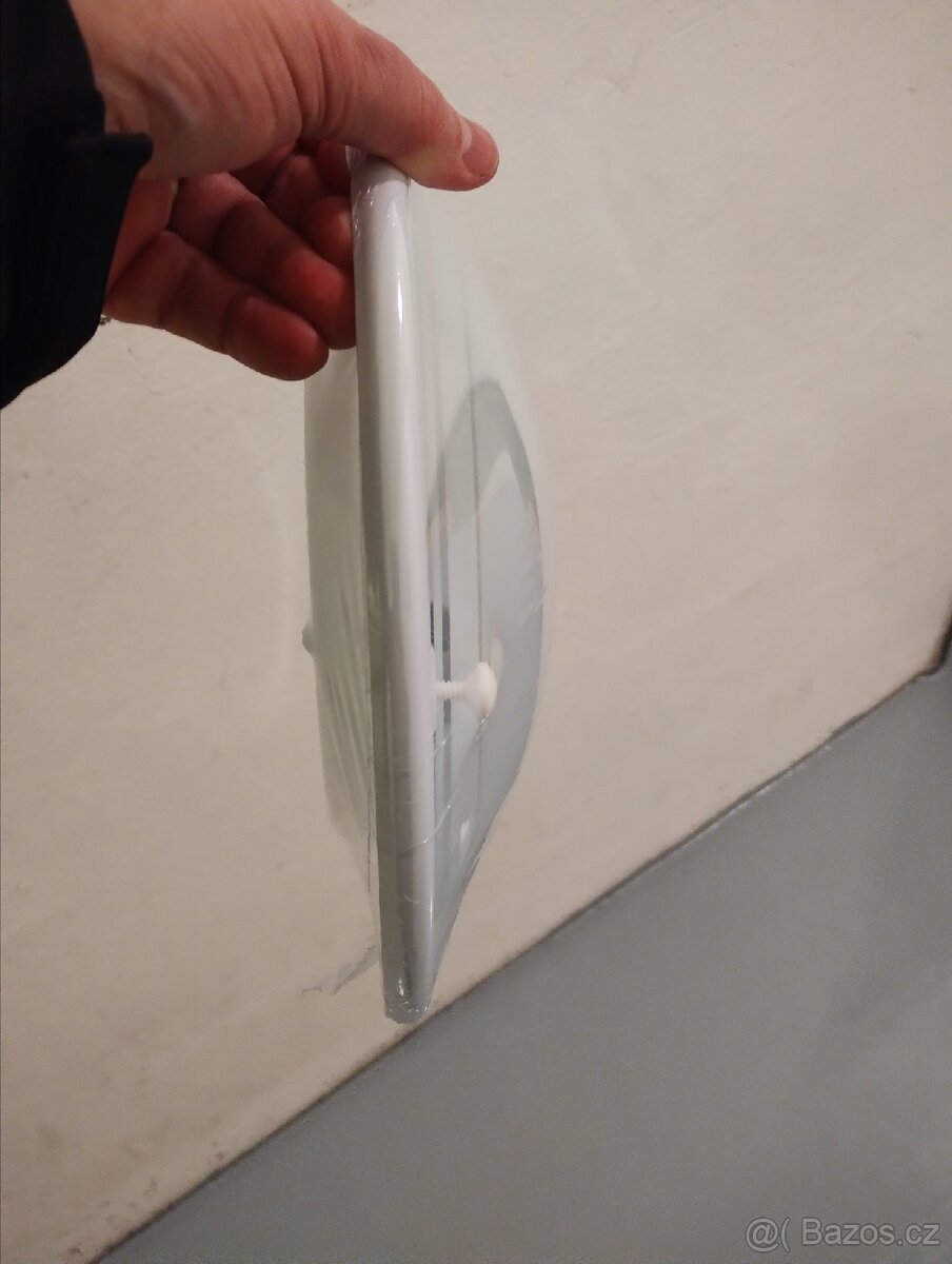 Nástěnná svítidla(3ks) + úsporné žárovky - 4