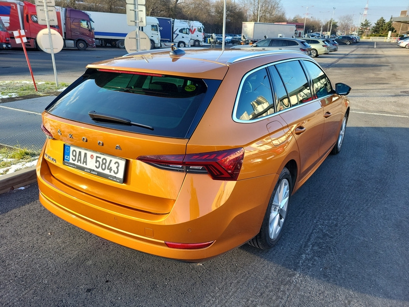 ŠKODA OCTAVIA 1.5 Tgi G-Tec 96kw CNG STYLE PLUS - 4