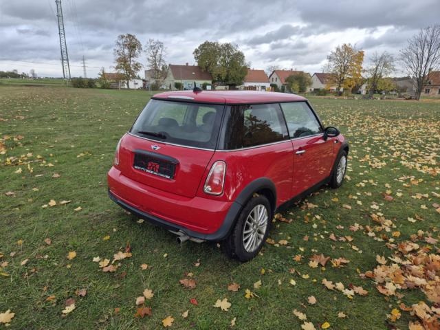 Prodám Mini One 1.6i 66kw R50 - KLIMATIZACE - 4