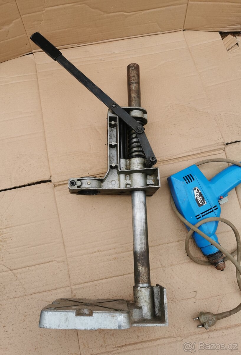 stojan s vrtačkou - 4