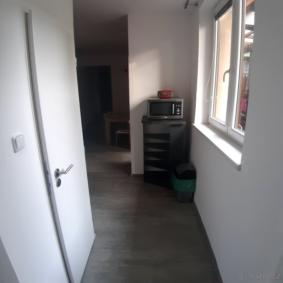 Pronájem bytu 60 m2 - 4