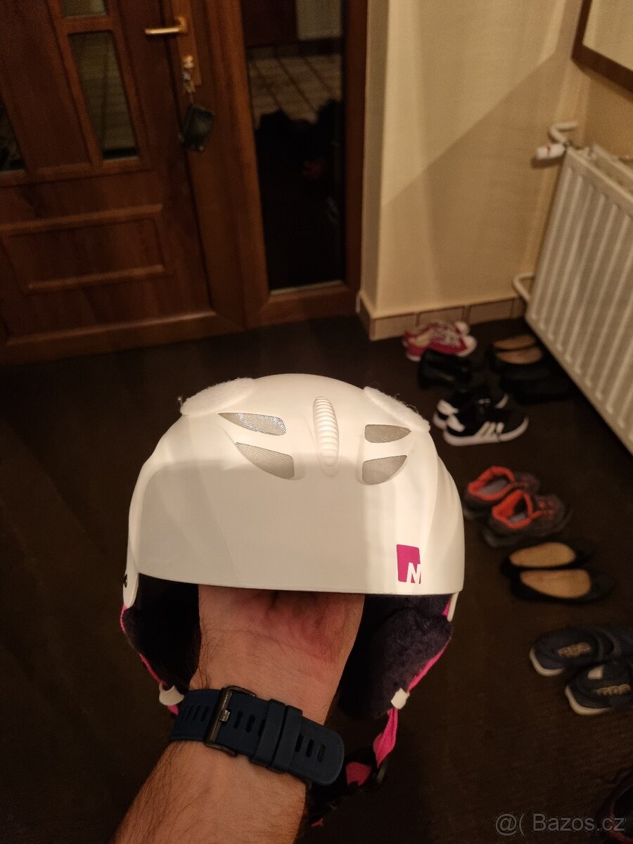 Prodám juniorskou lyžařskou přilbu vel.52-54 - 4