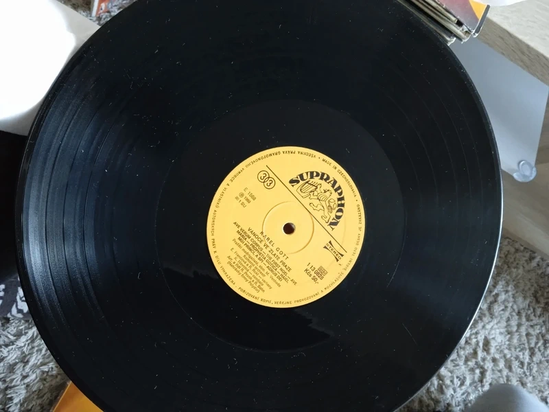 LP - Karel Gott: Vánoce ve zlaté Praze - 4