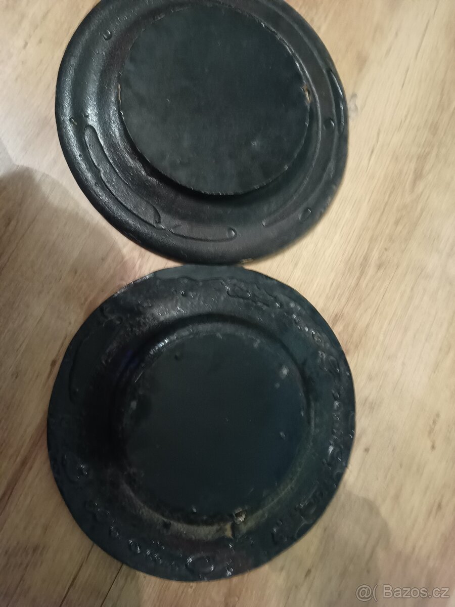 prodam Litinové talíře - blanenská umělecká litina - 4