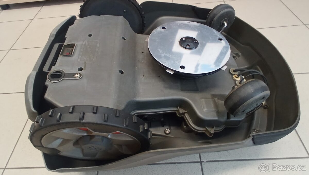 Robotická sekačka Husqvarna Automower 450X,vč. příslušenství - 4