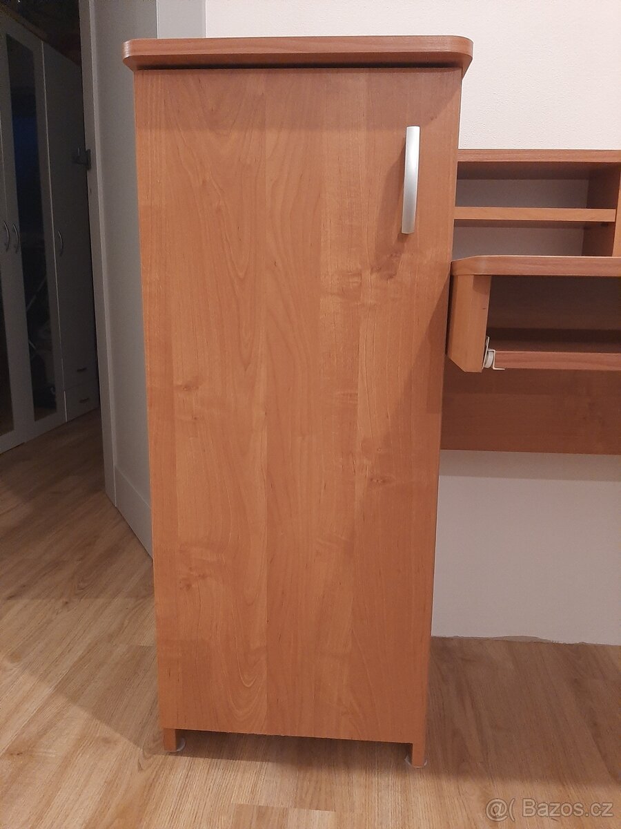 Psaci stul s uloznym prostorem - 4