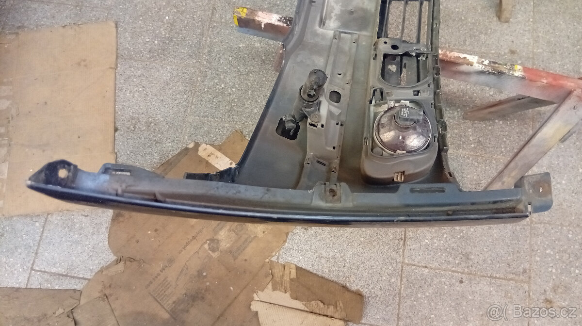 Škoda Octavia II - přední nárazník - 4