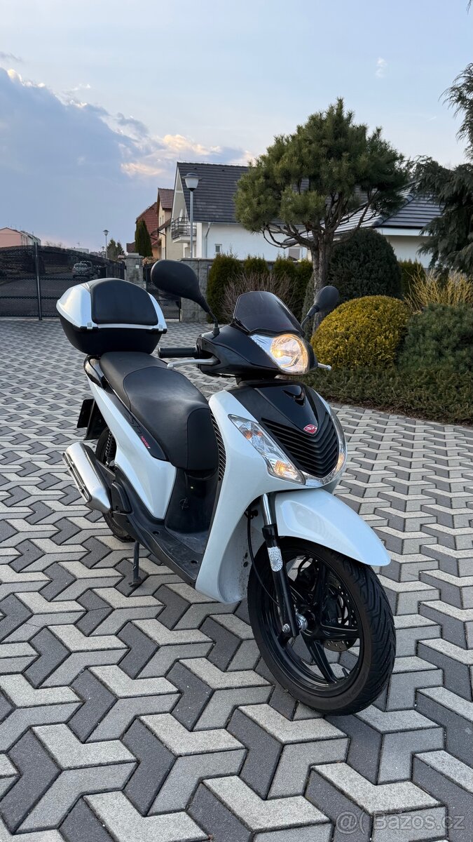 Skutr HONDA SH 125 - 4