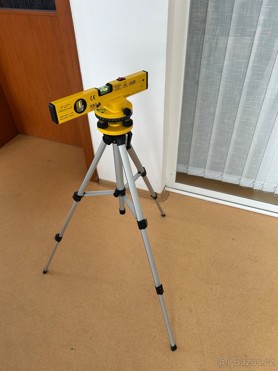 Laserová vodováha se stativem - 4