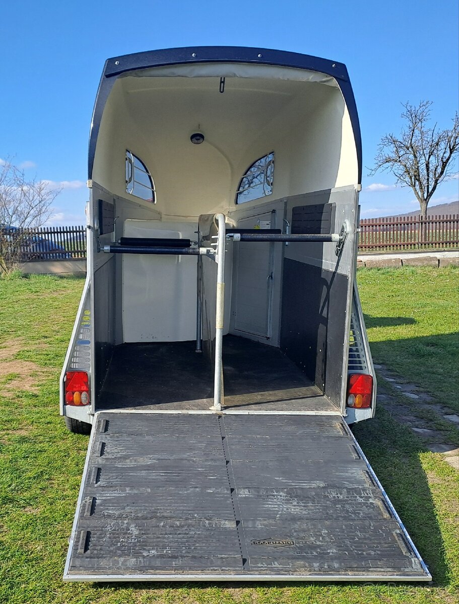 Prodám celohliníkový přívěs-přepravník na 2 koně Böckmann - 4