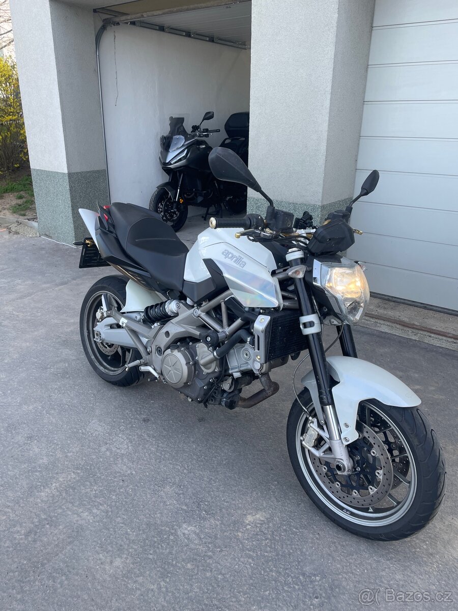 Aprilia Shiver 750 - 4