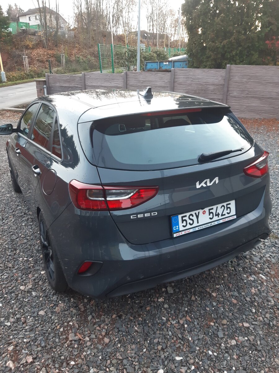 Kia Ceed 1,5 T-Gdi - 4