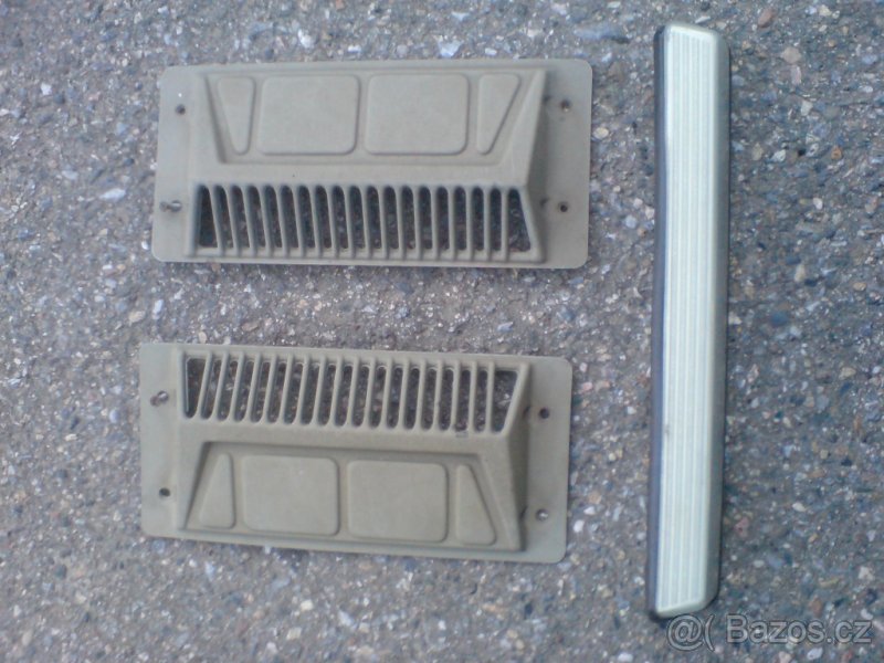 Zadní čelo Škoda 105 - 4