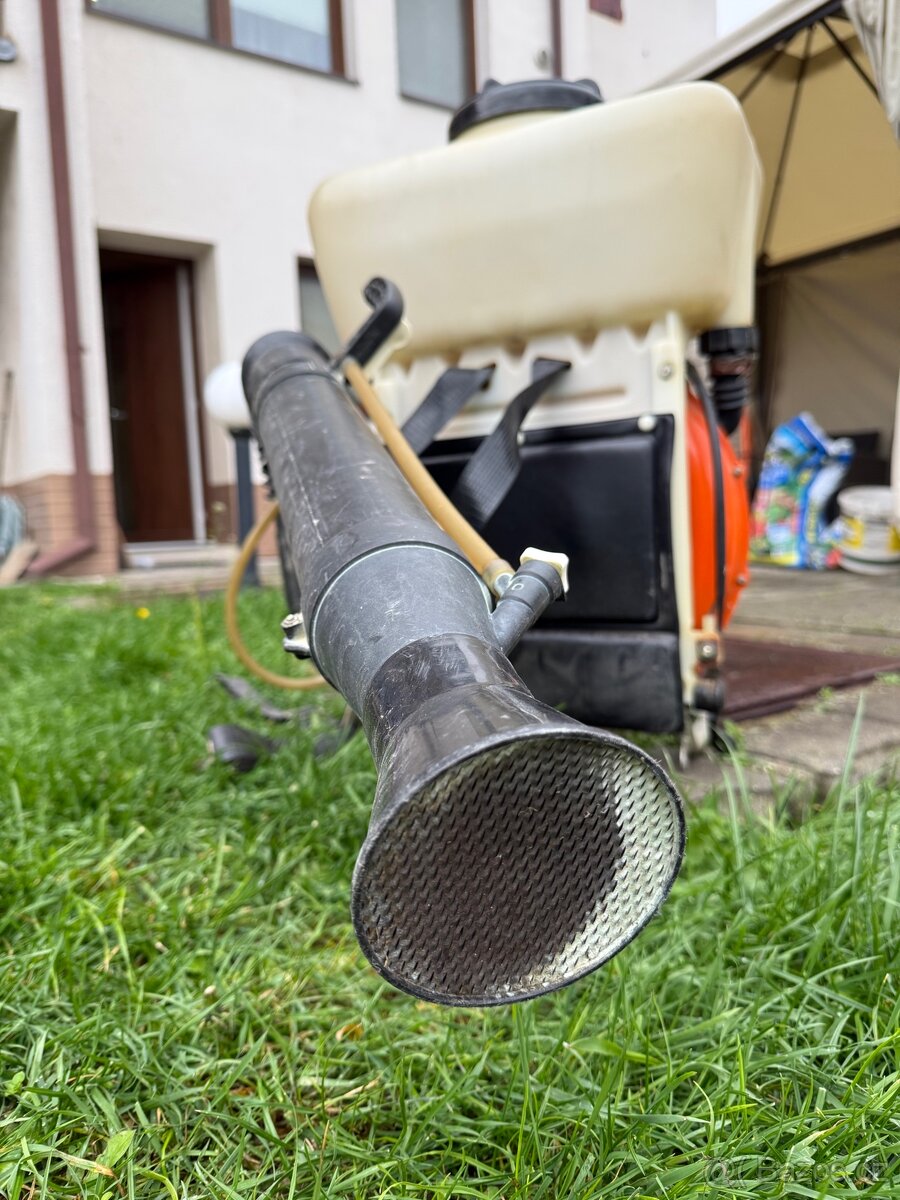 Motorový postřikovač Oleo-Mac AM 180 - 4