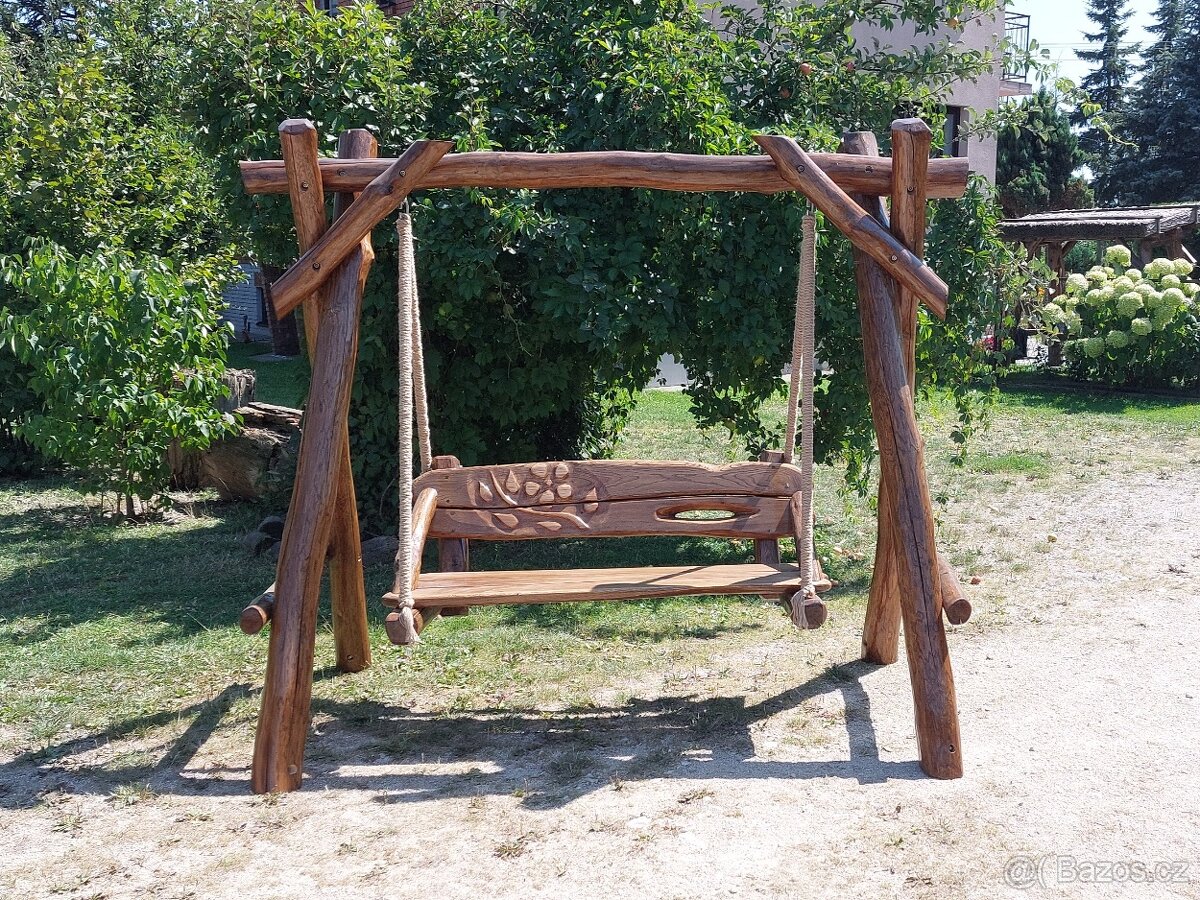 Dřevěná zahradní houpačka - 4