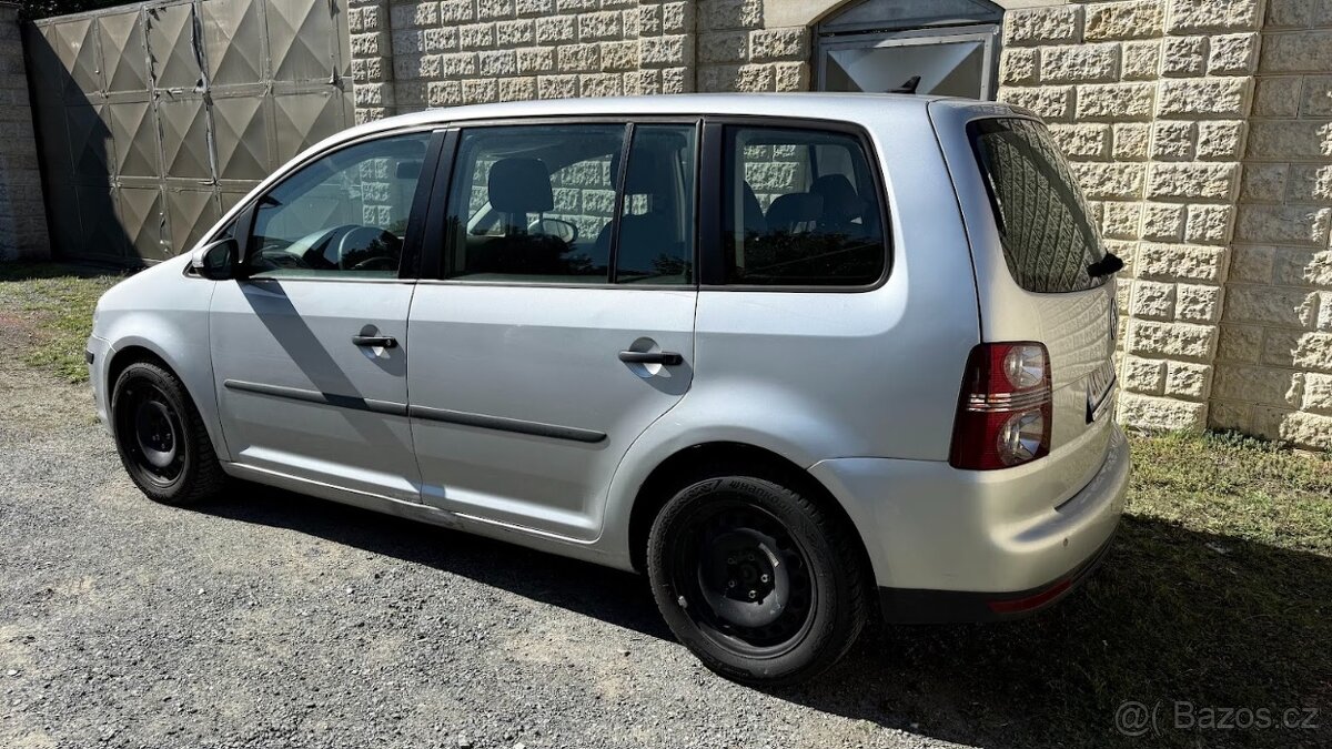 VW Touran 1,9 TDI 2010 - 4
