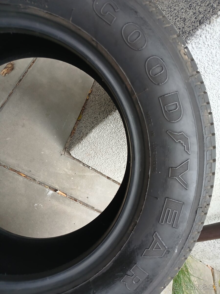 Pneu 195/60 R 14 - 4