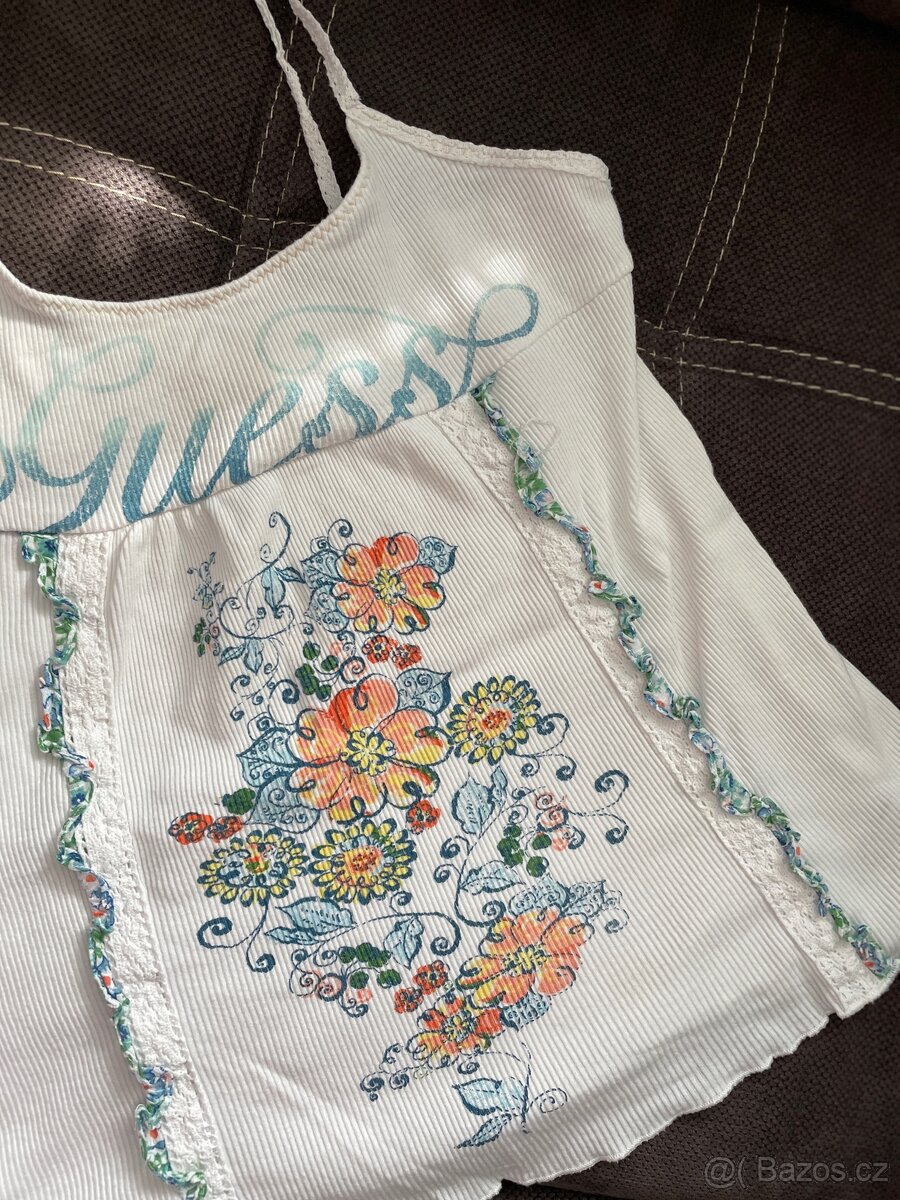 Bílé dívčí tílko/top značky Guess - 4